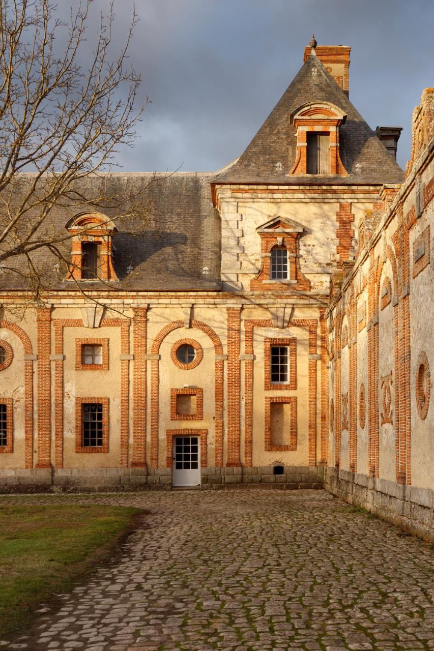 Le Domaine De Fleury - Pierres D'Histoire Apartment Luaran gambar